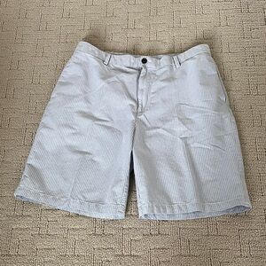 Izod Men's Light Blue Striped Shorts